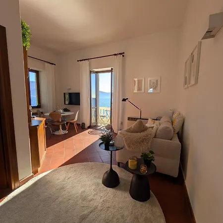 Riva Felice - Romantic Experience With View *